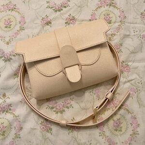 Senreve Aria belt bag in Chablis